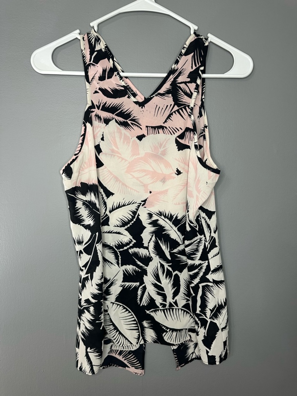 Express Women’s Sleeveless Floral Print Tank in Black, White & Blush